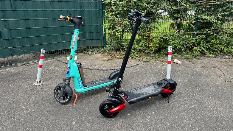 iScooter T8 neben einem Leihscooter iScooter T8 neben einem Leihscooter