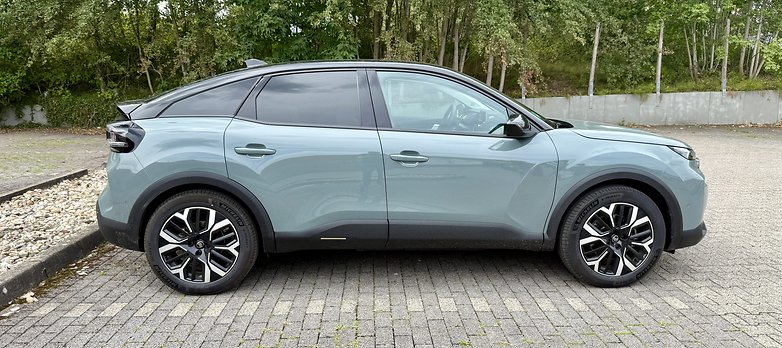Citroën e-C4 X Seitenansicht Citroën e-C4 X Seitenansicht