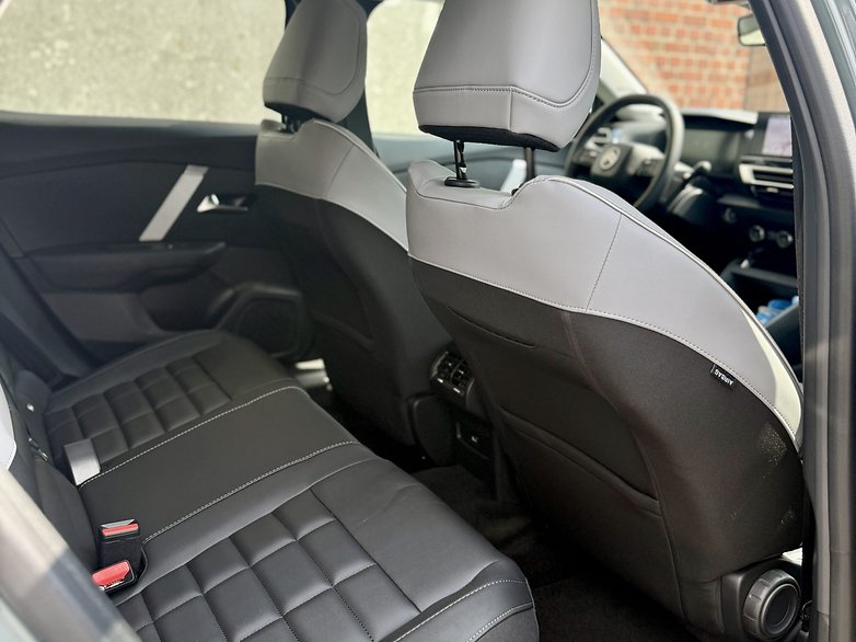 Citroën e-C4 X Sitze im Fond Citroën e-C4 X Sitze im Fond