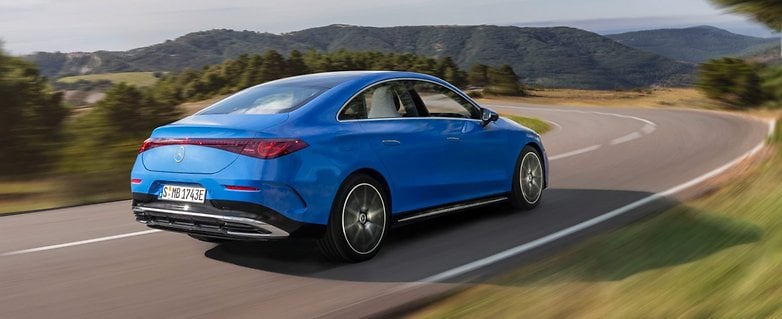 Η Mercedes CLA (2025) όπως φαίνεται στο δρόμο.