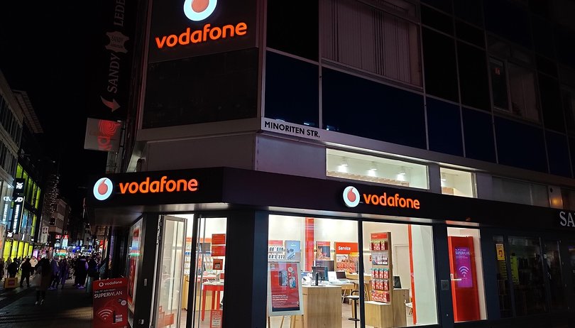 Smartphones auf Raten: Warum Vodafone plötzlich alles anders macht vodafone shop dunkel