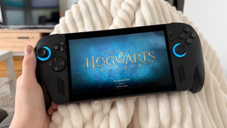 The console running Hogwarts Legacy. The console running Hogwarts Legacy.
