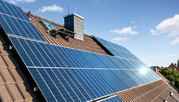 Einspeisevergütung steigern? Warum PV-Betreiber mehr Geld erhalten