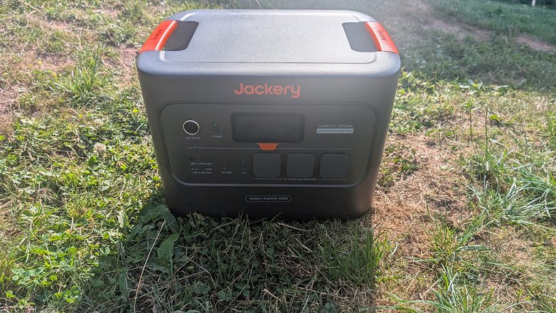 Jackery Explorer 3000 v2 Frontansicht Jackery Explorer 3000 v2 Frontansicht