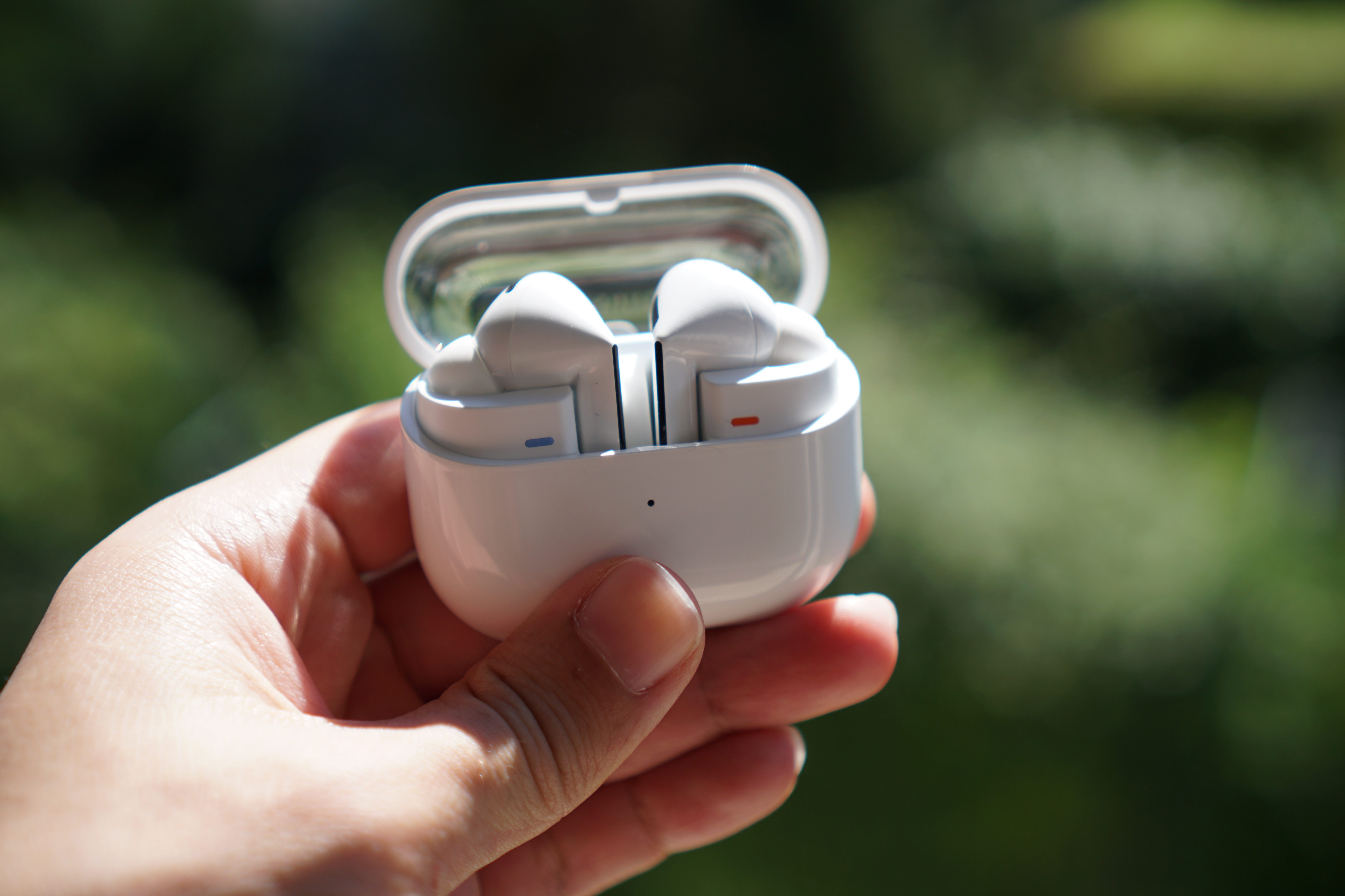 Samsung Offers Refund for Galaxy Buds 3 with Quality Defects