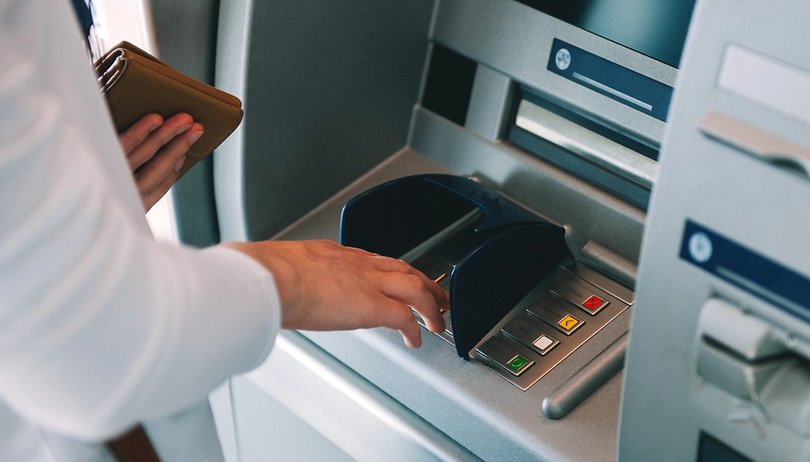 Digitale Falle: Bei ING, Postbank & Commerzbank drohen leere Konten banken geldautomat phishing