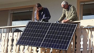 Solaranlage wird aufgebaut