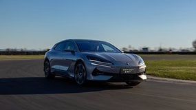 BMW und Mercedes unter Druck: Diese Luxus-Stromer kommen jetzt nach Deutschland