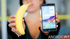 LG G Flex 2 vs un plátano: la comparación curva definitiva